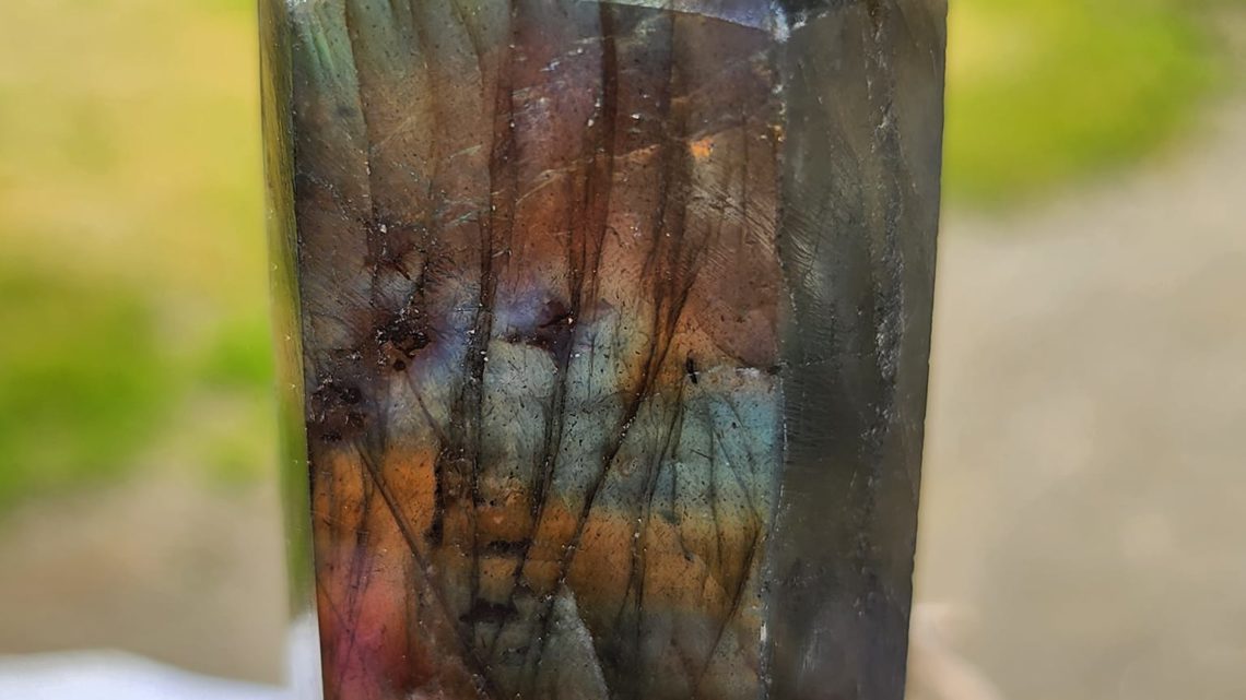 Pointe Labradorite